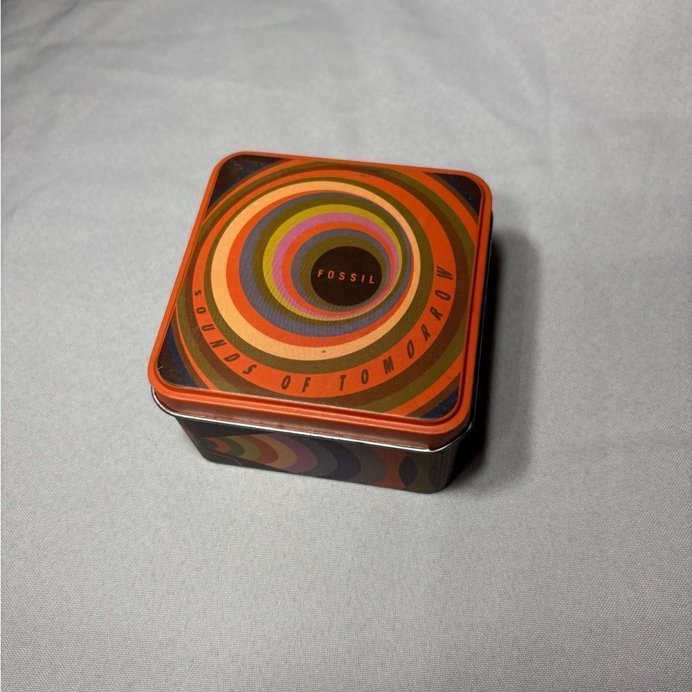 3.5” Authentic Fossil Watch Tin Collectors Item Excellent Preloved Condition